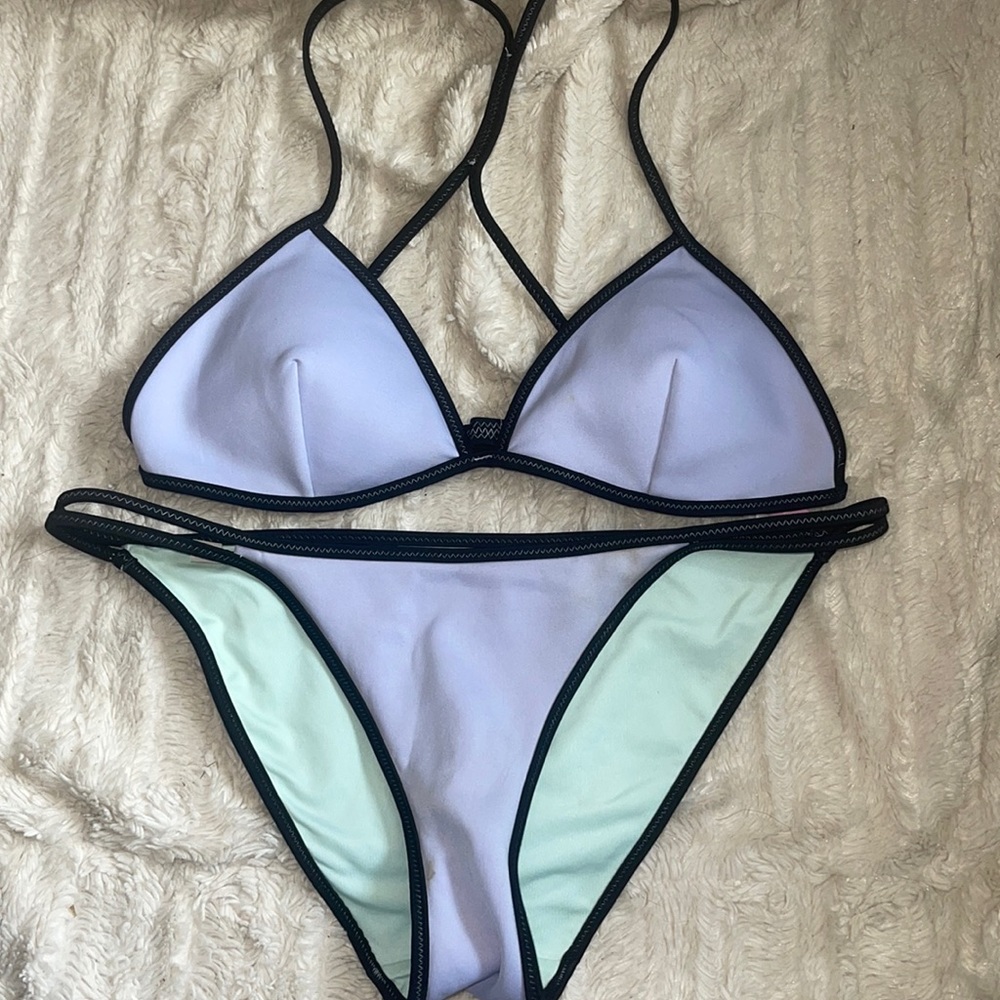 Victoria’s Secret Bikini Set Top MD Bottom SM Orchid Violet Removabl Padding